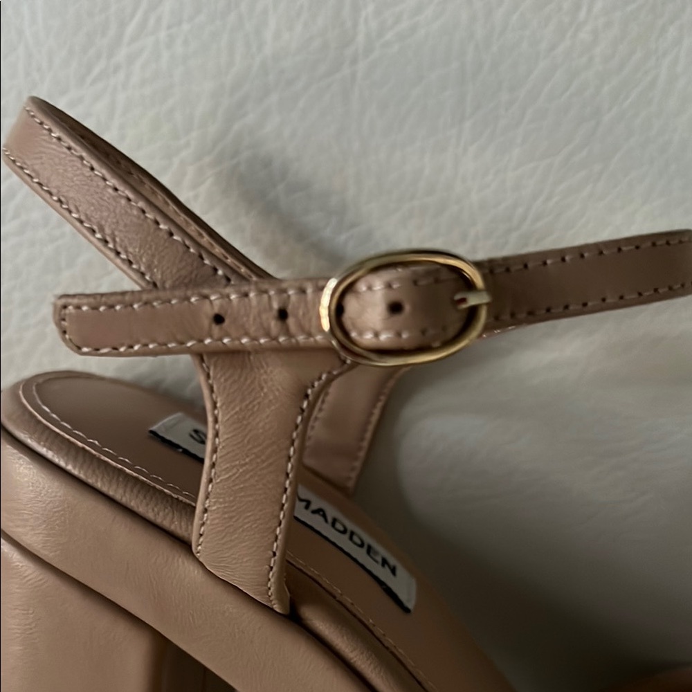 Steve Madden Nude Platform Heels - Picture 7 of 8